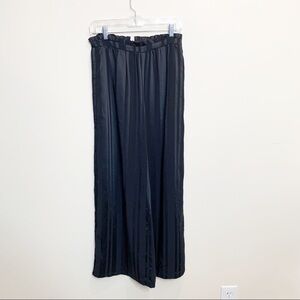 Lulu’s Wide Leg Stripe Pants Size Small NWT